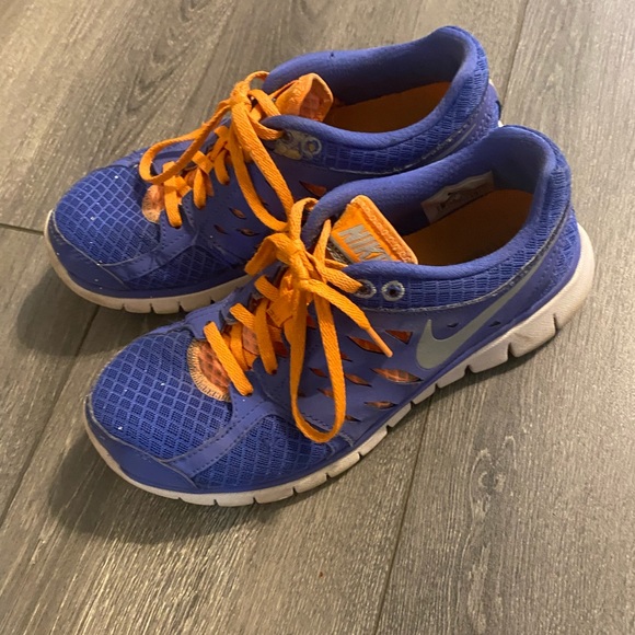 Nike Running Sneakers - Picture 3 of 3